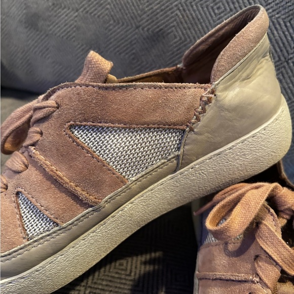 Frye Women’s Webster overlay sneakers size 8 A00508 - Picture 4 of 9